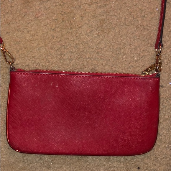Red Michael kors cross body purse - Picture 3 of 3